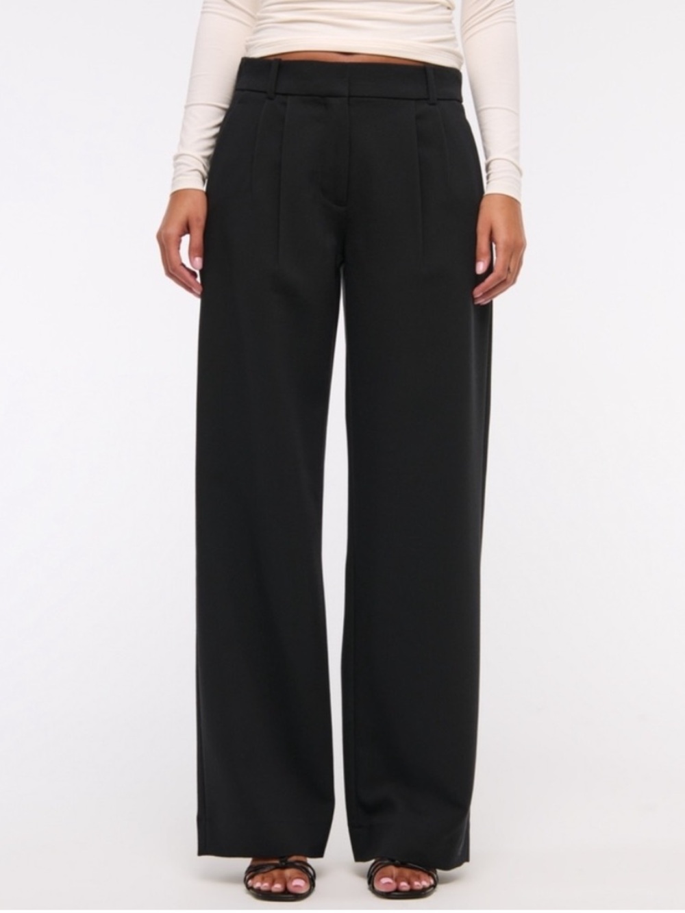 Abercrombie and Fitch Sloane Pants Low Rise Short NWT